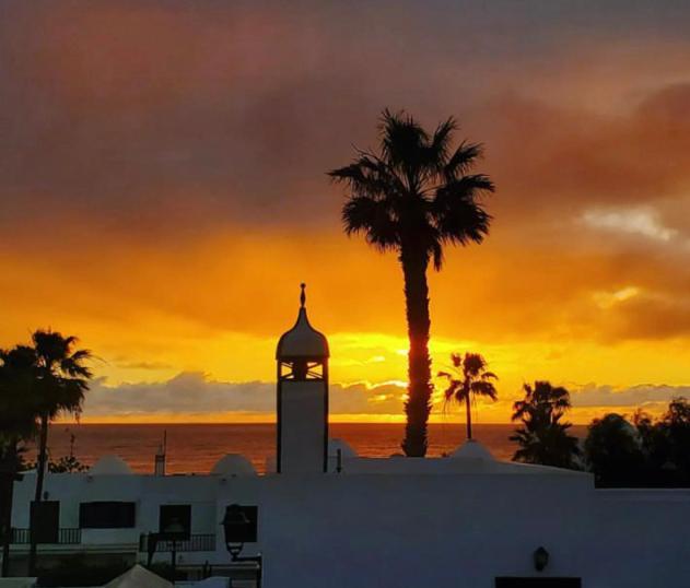 Cozy Waterman Beach House Costa Teguise Extérieur photo